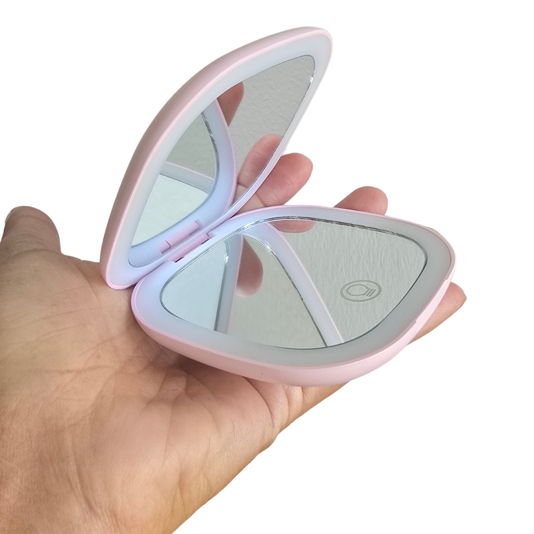 Magnifying Compact Mirror